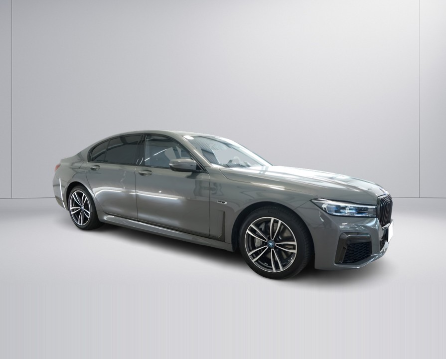 BMW Seria 7 745e M-Sport - foto 7