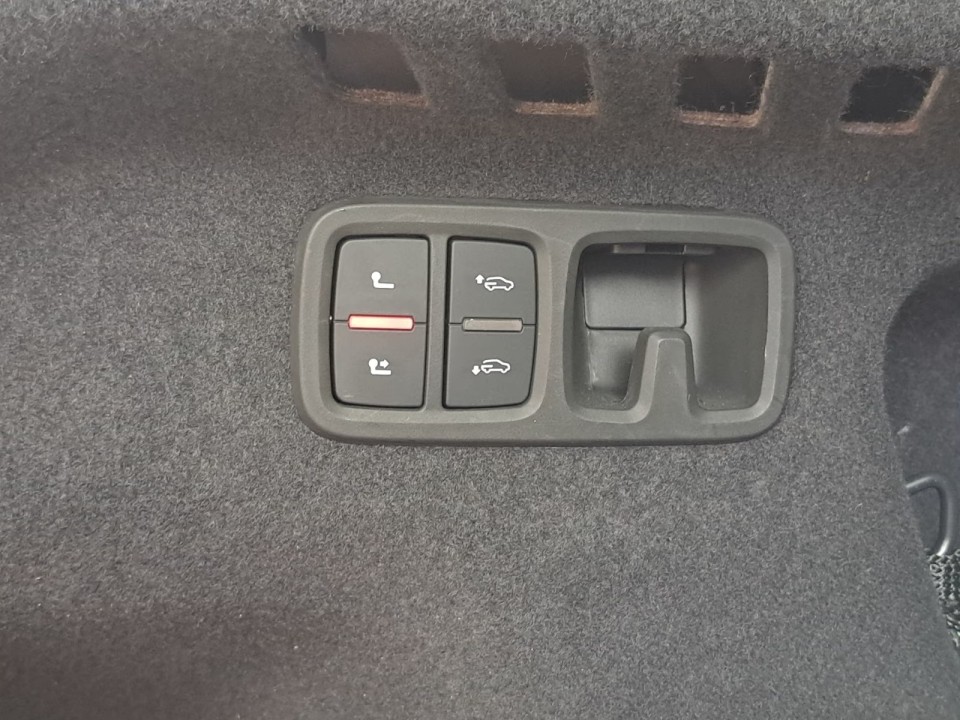 Audi Q8 55TFSI quattro tiptronic - foto 21