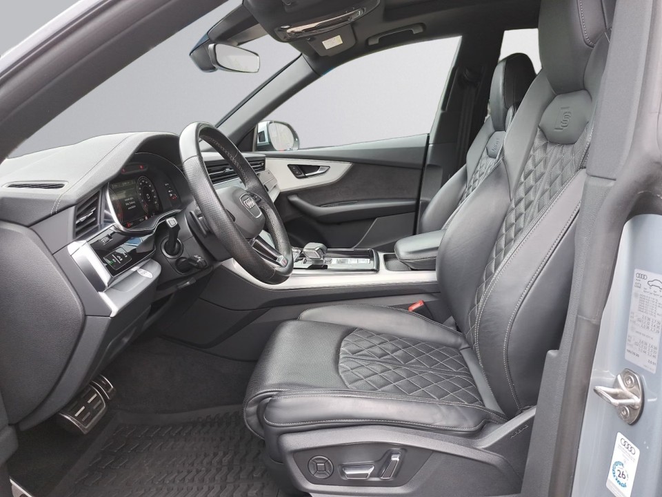 Audi Q8 55TFSI quattro tiptronic - foto 6