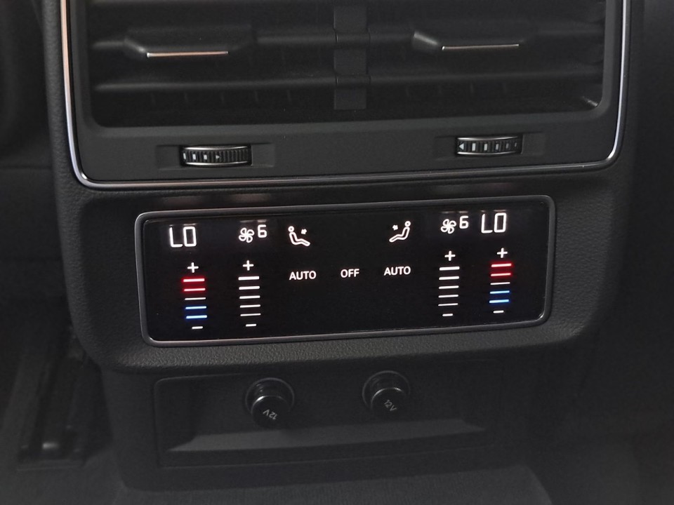 Audi Q8 55TFSI quattro tiptronic - foto 15