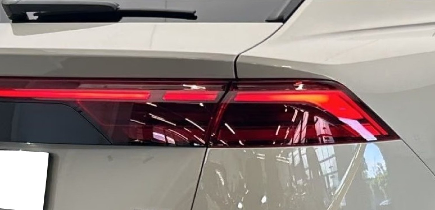 Audi Q8 55 TFSIe quattro S-Line - foto 16
