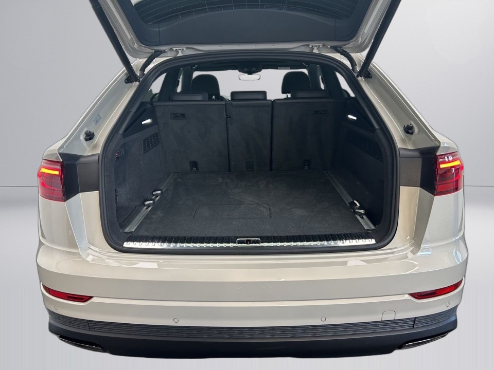 Audi Q8 55 TFSIe quattro S-Line - foto 15