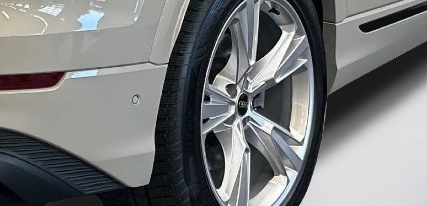 Audi Q8 55 TFSIe quattro S-Line - foto 19