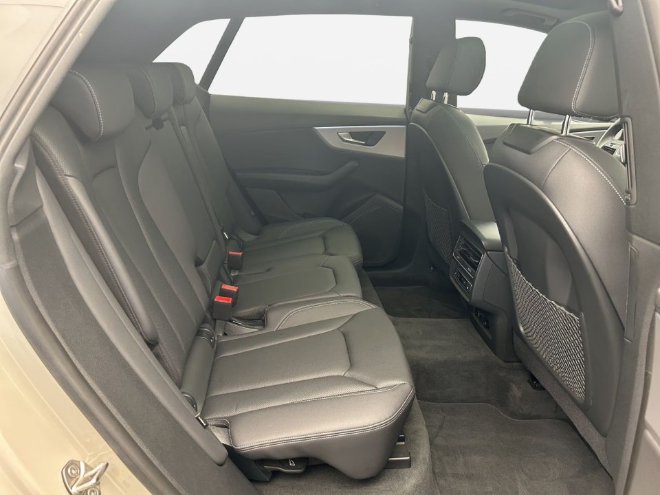 Audi Q8 55 TFSIe quattro S-Line - foto 14
