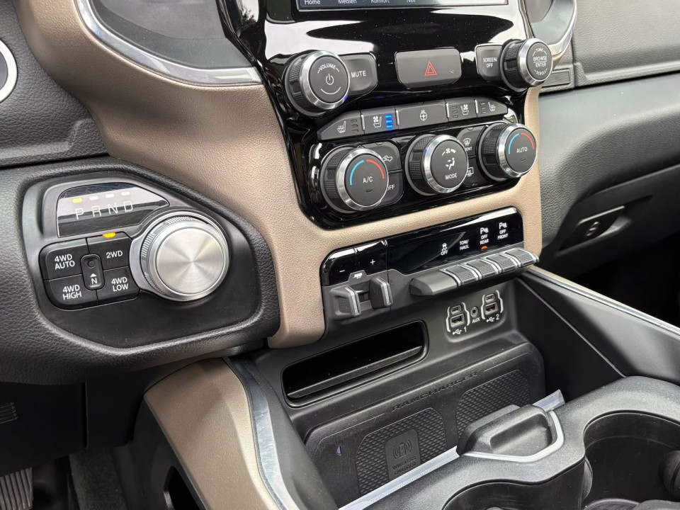 Dodge RAM 1500 Laramie - foto 21