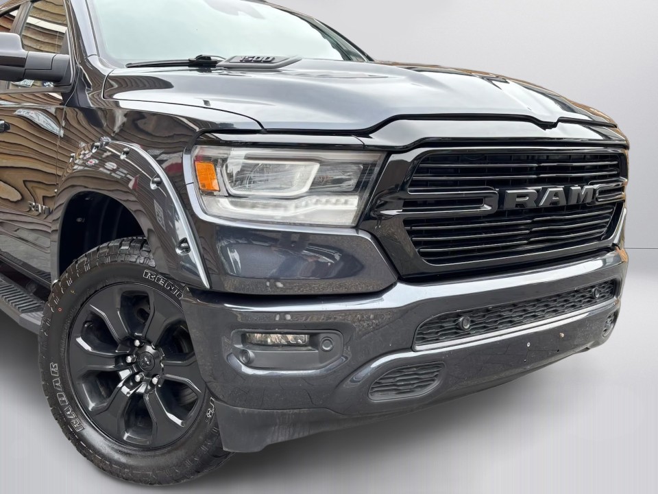 Dodge RAM 1500 Laramie - foto 24