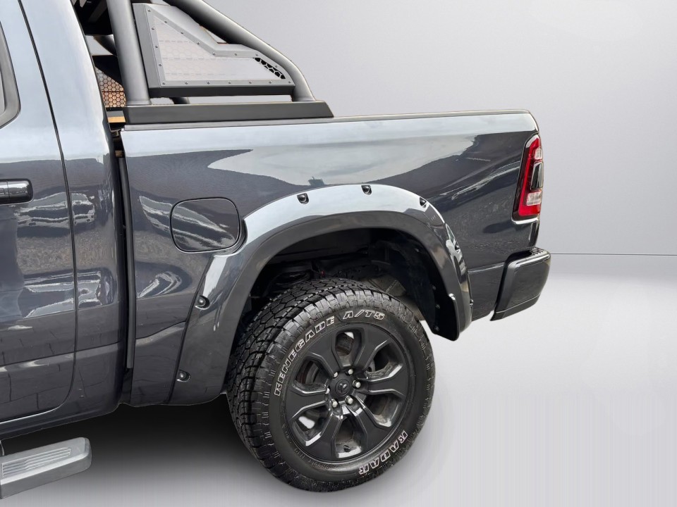 Dodge RAM 1500 Laramie - foto 28