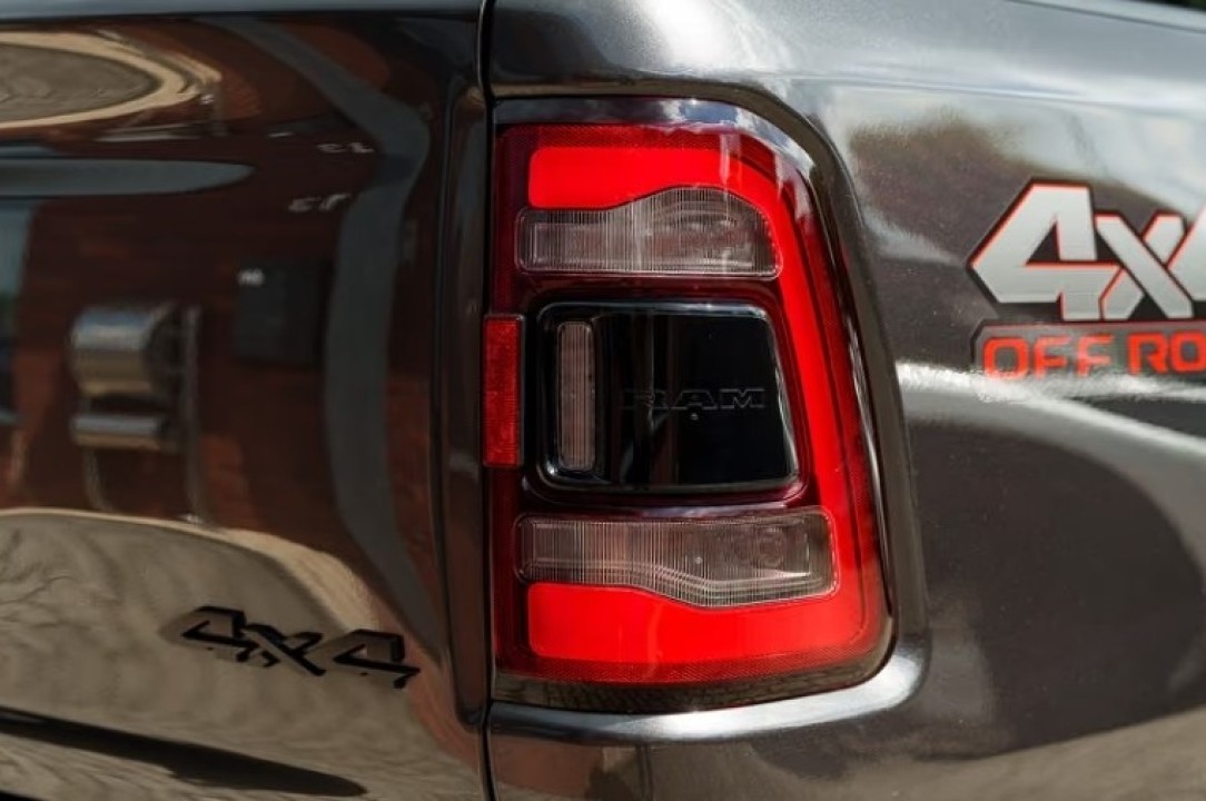 Dodge RAM 1500 Laramie - foto 45