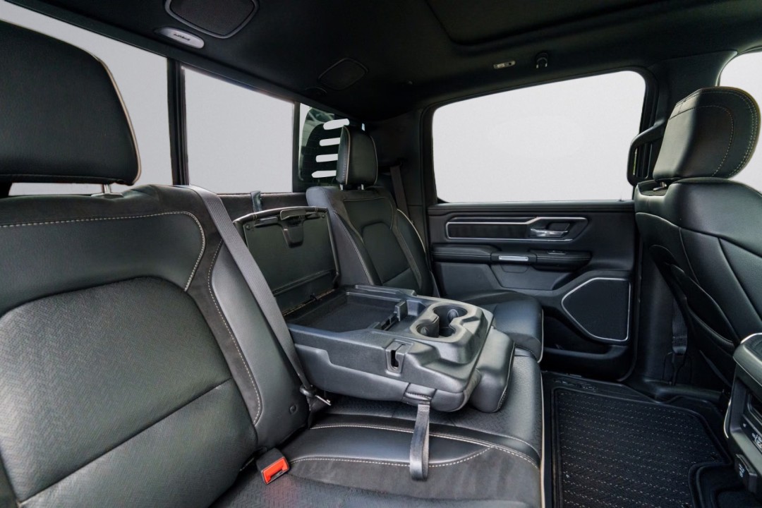 Dodge RAM 1500 Laramie - foto 29