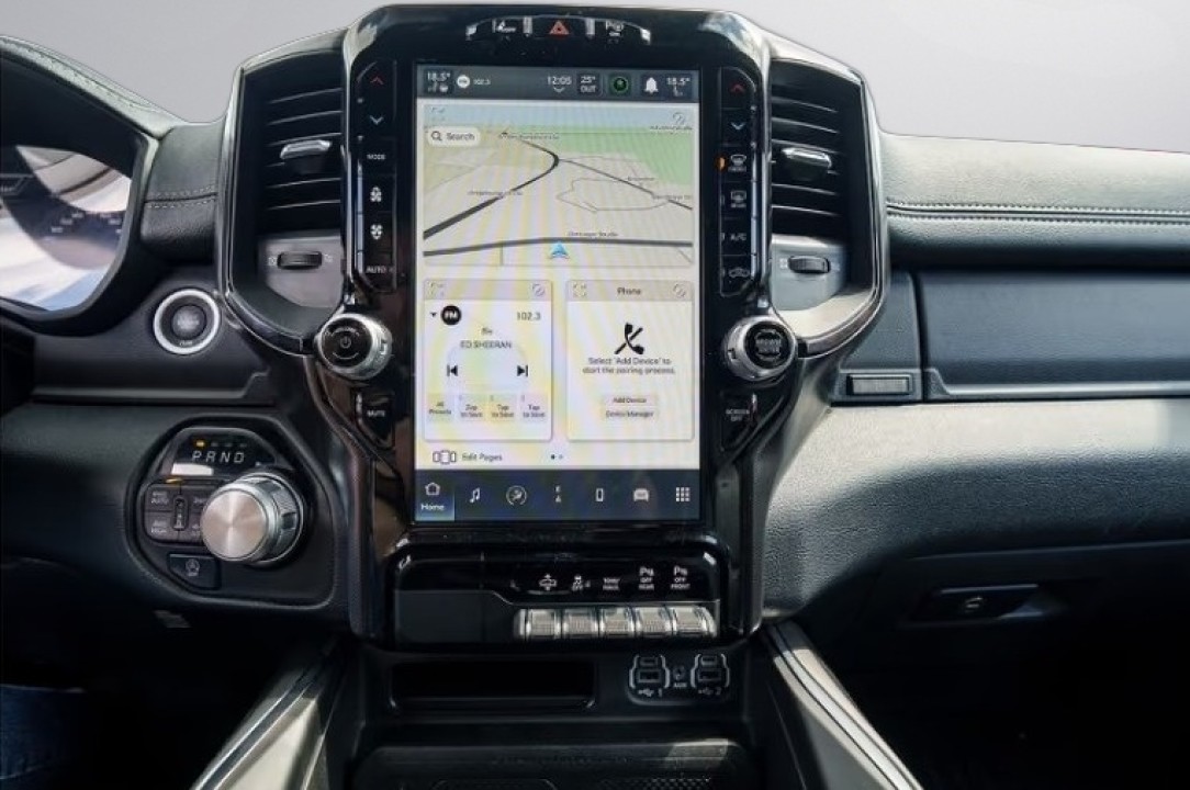 Dodge RAM 1500 Laramie - foto 22