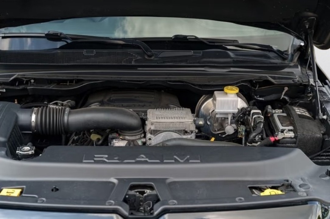 Dodge RAM 1500 Laramie - foto 36