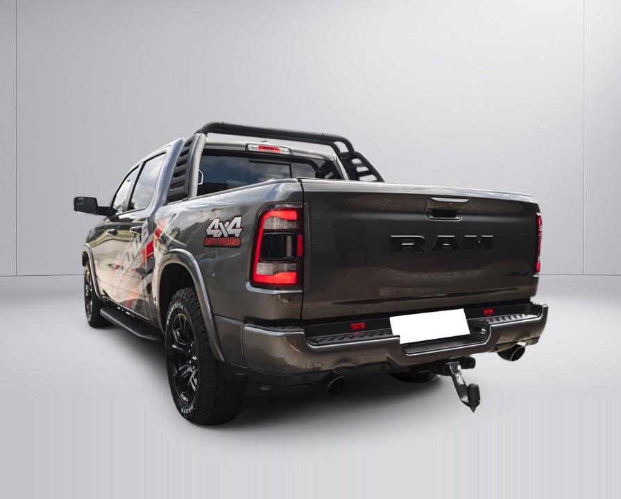 Dodge RAM 1500 Laramie (5)