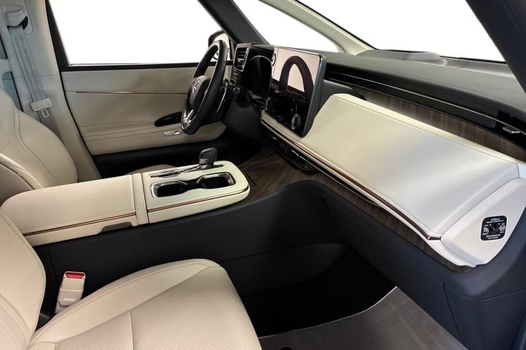 Lexus LM 350h AWD Executive Line - foto 12