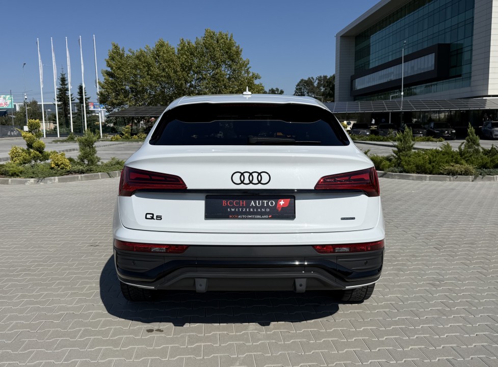 Audi Q5 Sportback 40TDI quattro S tronic S-Line (4)