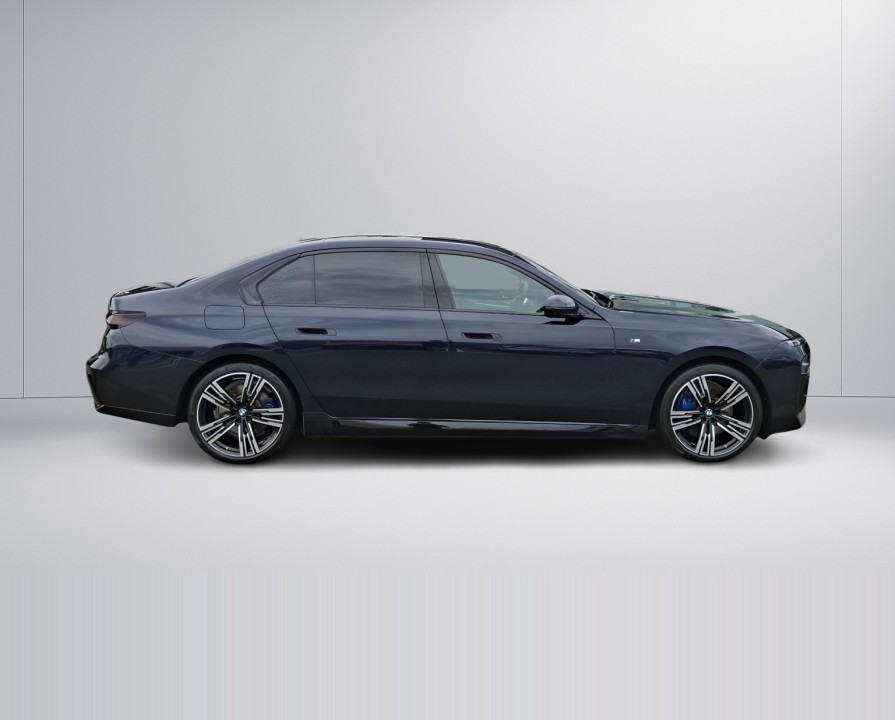 BMW Seria 7 750e xDrive (3)