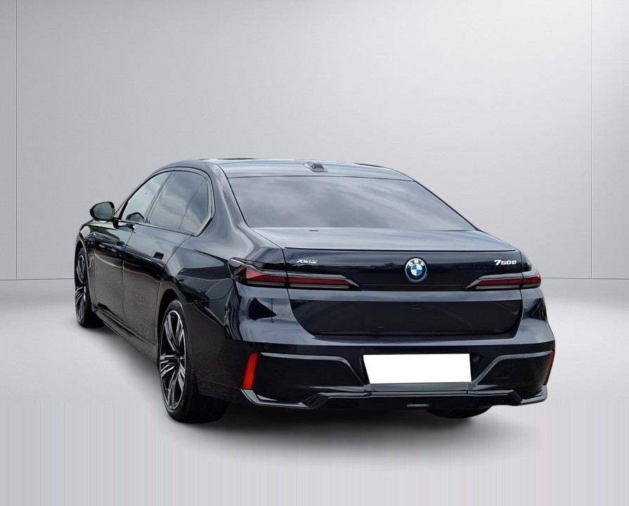 BMW Seria 7 750e xDrive (5)