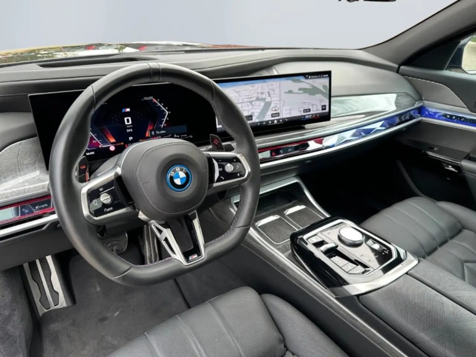 BMW Seria 7 M760 xDrive - foto 10