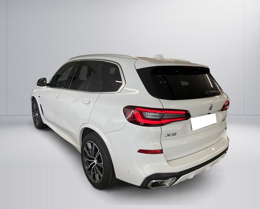 BMW X5 xDrive45e M-Sport (3)