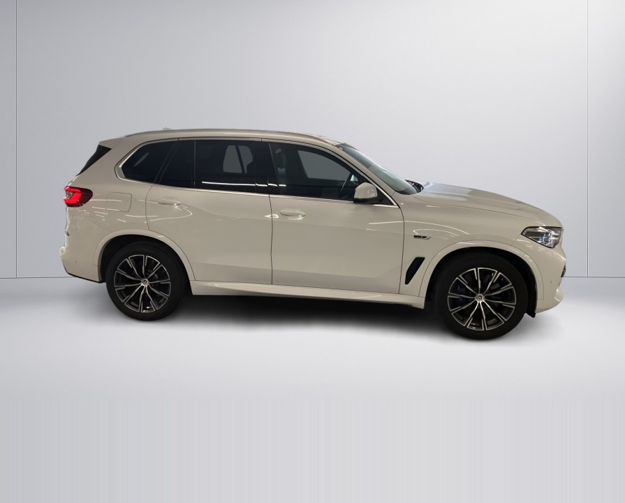 BMW X5 xDrive45e M-Sport (4)