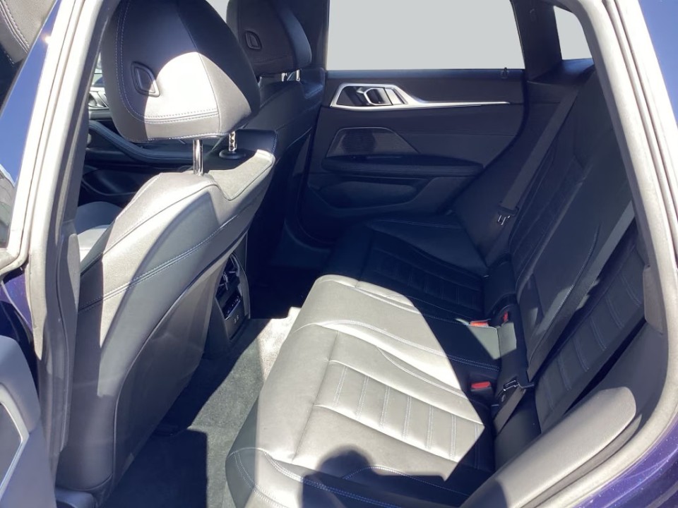 BMW i4 xDrive40 - foto 8
