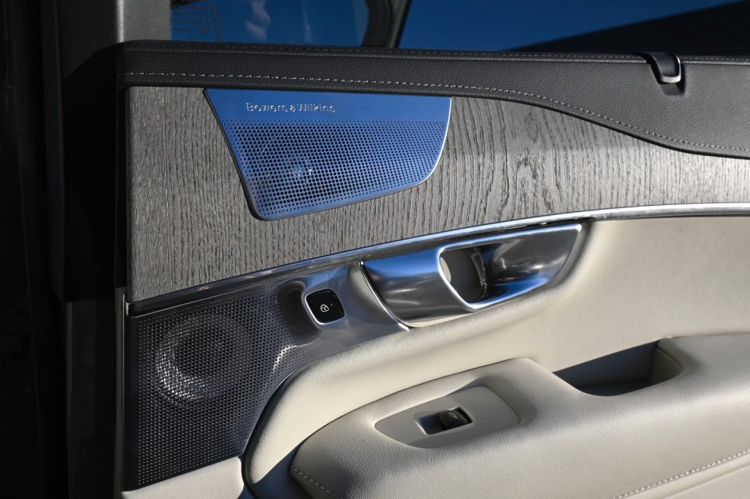 Volvo XC 90 T8 Recharge AWD Ultra Dark - foto 25