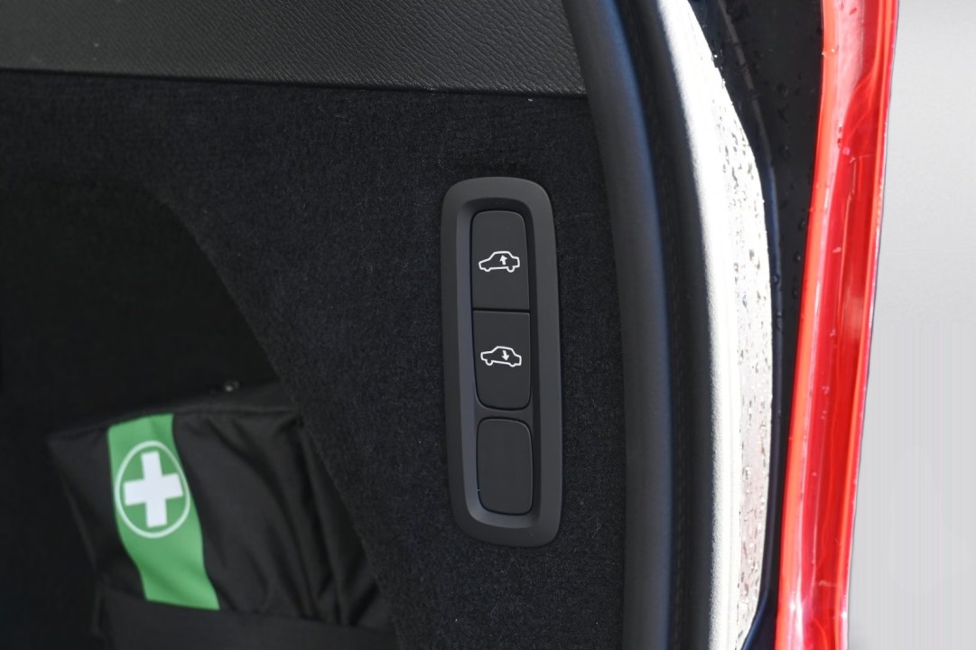 Volvo XC 90 T8 Recharge AWD Ultra Dark - foto 38