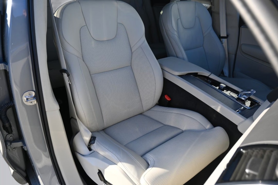 Volvo XC 90 T8 Recharge AWD Ultra Dark - foto 21