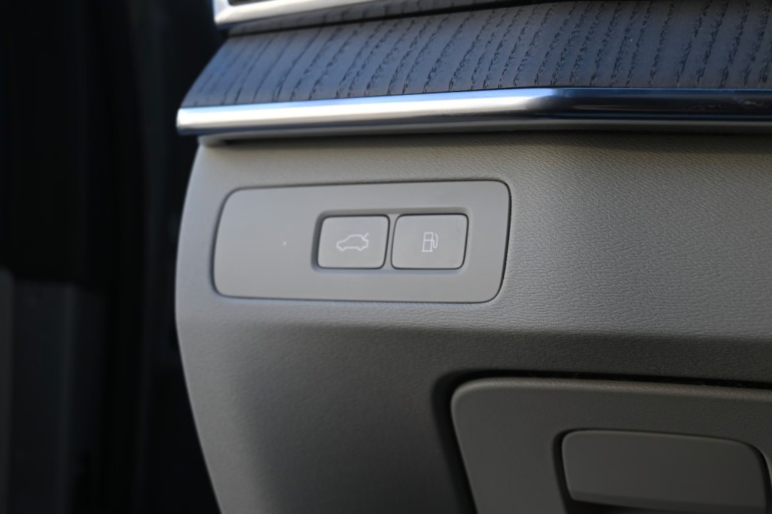 Volvo XC 90 T8 Recharge AWD Ultra Dark - foto 27