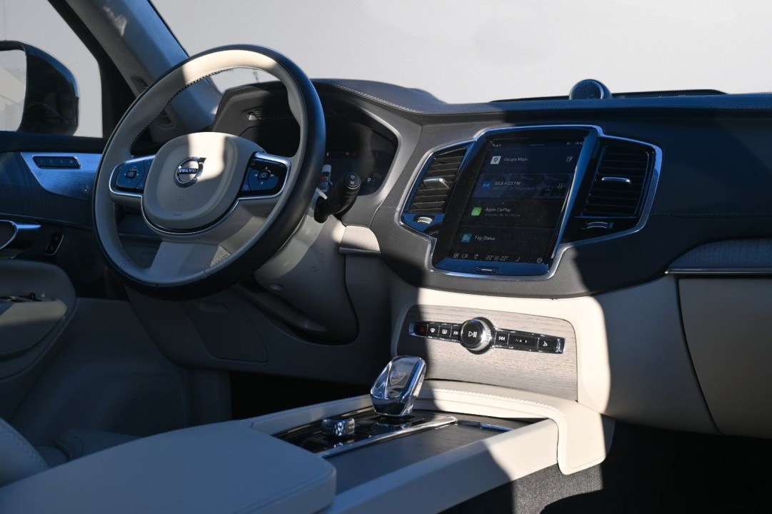 Volvo XC 90 T8 Recharge AWD Ultra Dark - foto 18