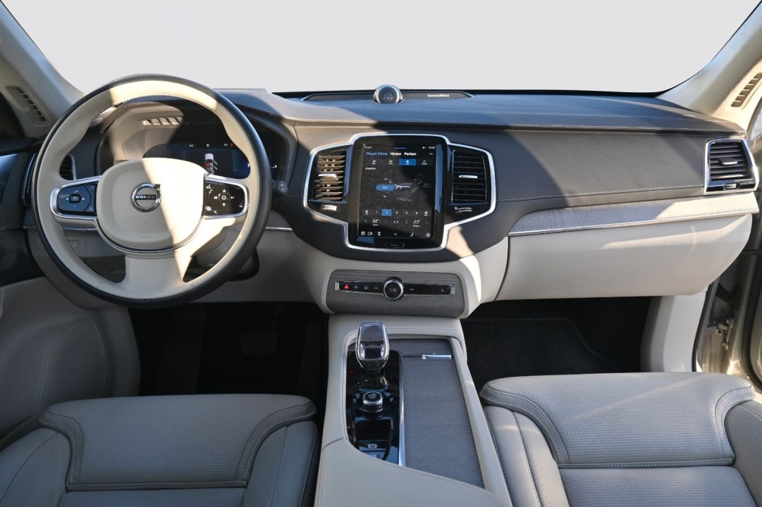Volvo XC 90 T8 Recharge AWD Ultra Dark - foto 17