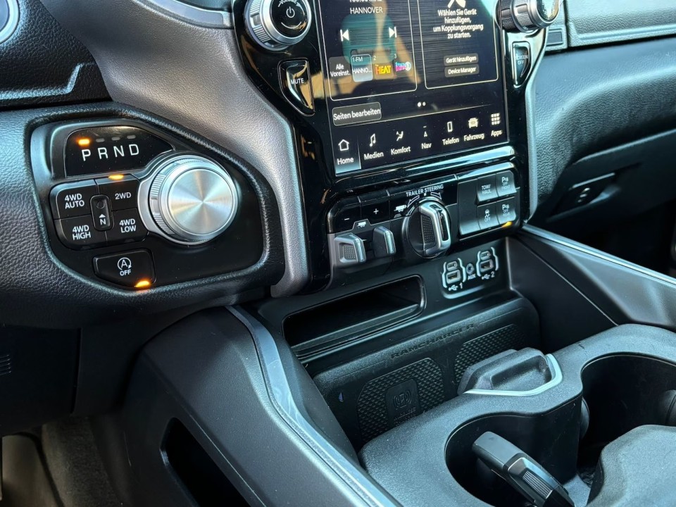 Dodge RAM 1500 Laramie - foto 18