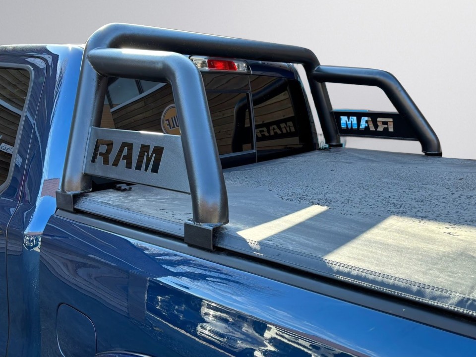 Dodge RAM 1500 Laramie - foto 23