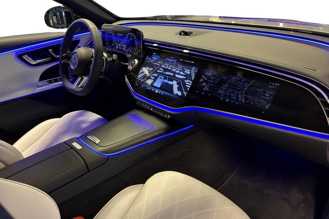 Mercedes-Benz E 300de 4MATIC AMG Line - foto 11