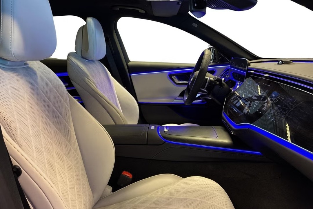 Mercedes-Benz E 300de 4MATIC AMG Line - foto 13