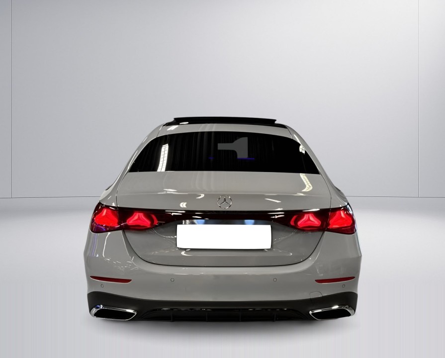 Mercedes-Benz E 300de 4MATIC AMG Line (4)