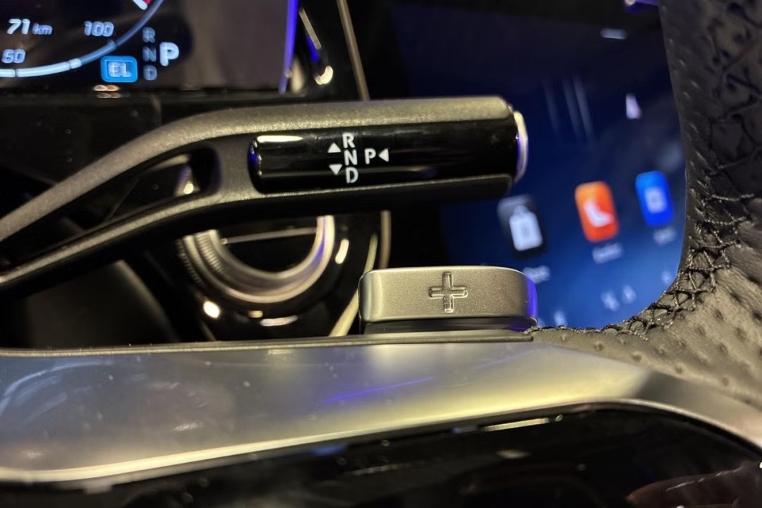 Mercedes-Benz E 300de 4MATIC AMG Line - foto 18