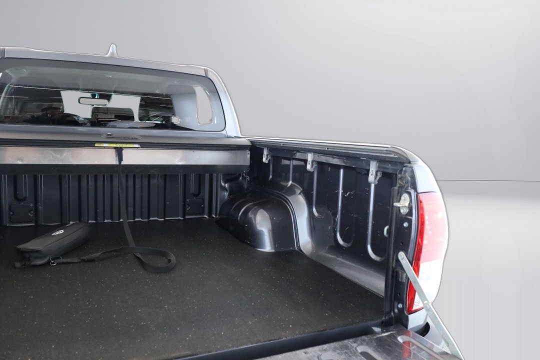 Toyota Hilux Double Cab 2.8 Comfort - foto 23