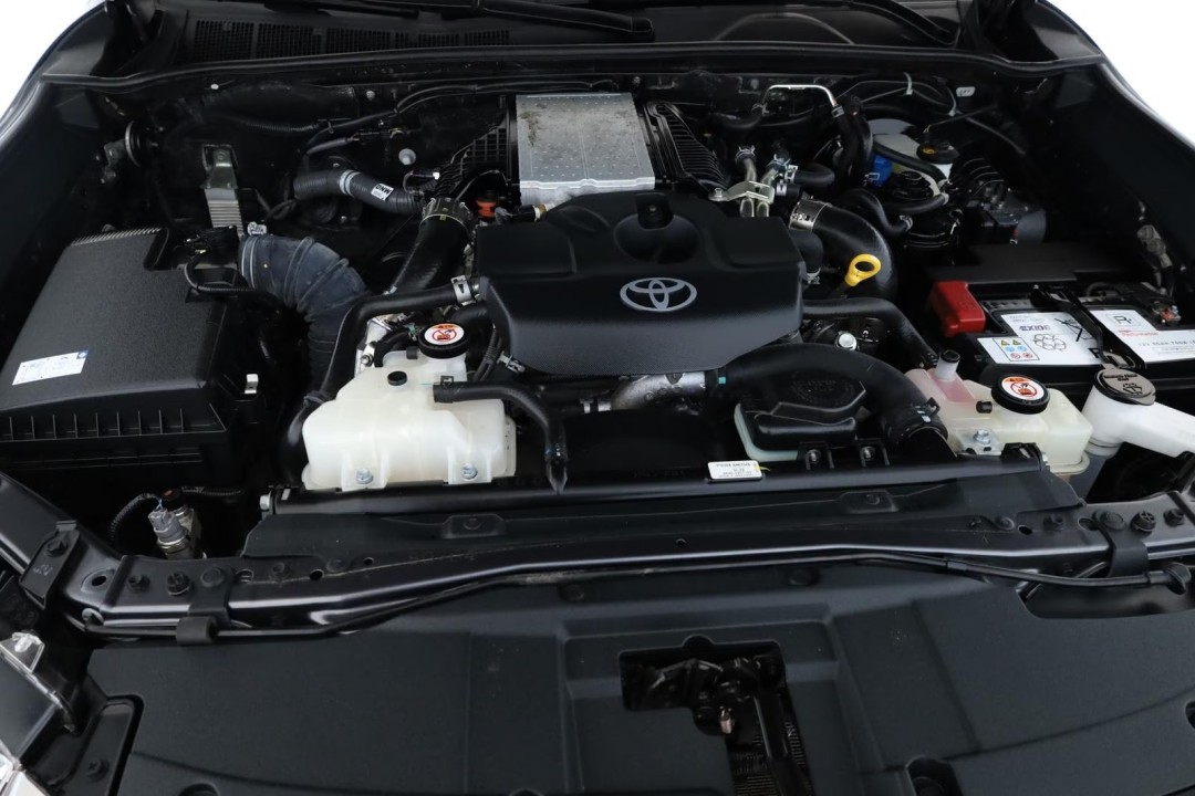 Toyota Hilux Double Cab 2.8 Comfort - foto 25