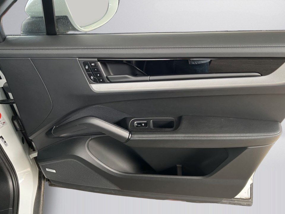 Porsche Cayenne CoupeE-Hybrid - foto 24
