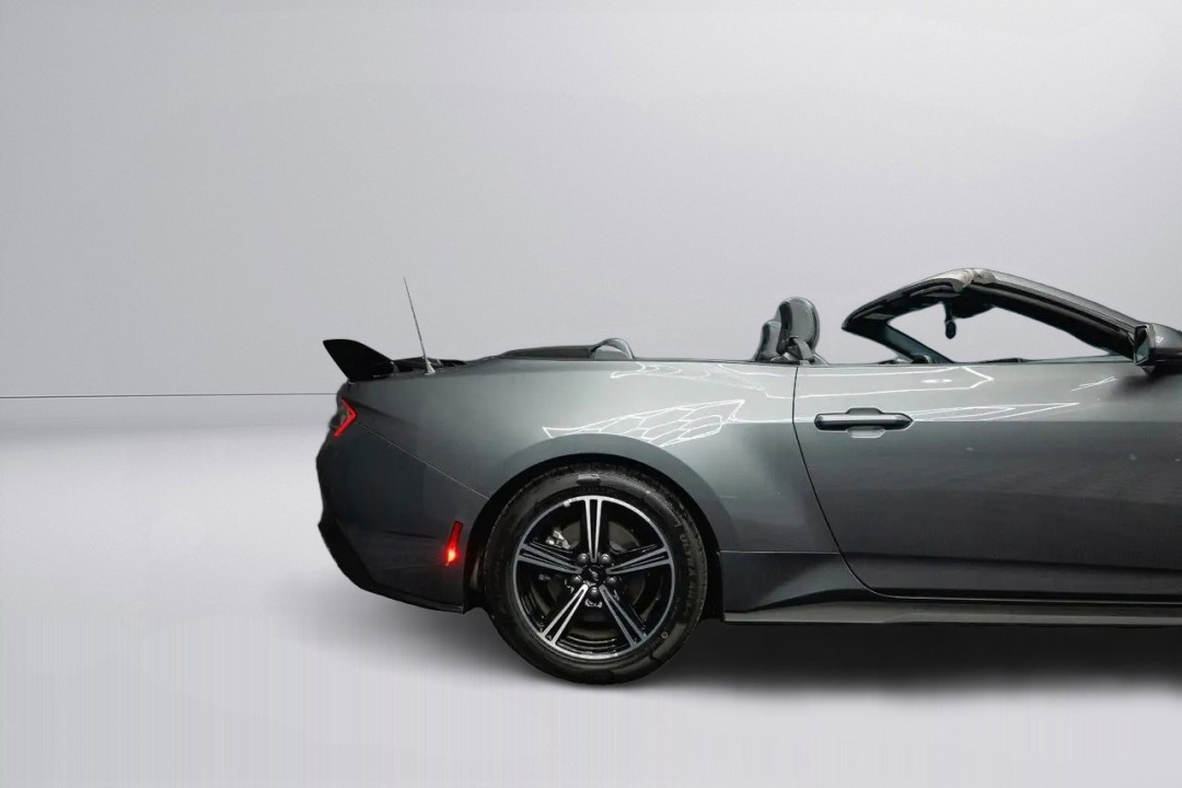 Ford Mustang Cabrio Dark Horse - foto 14