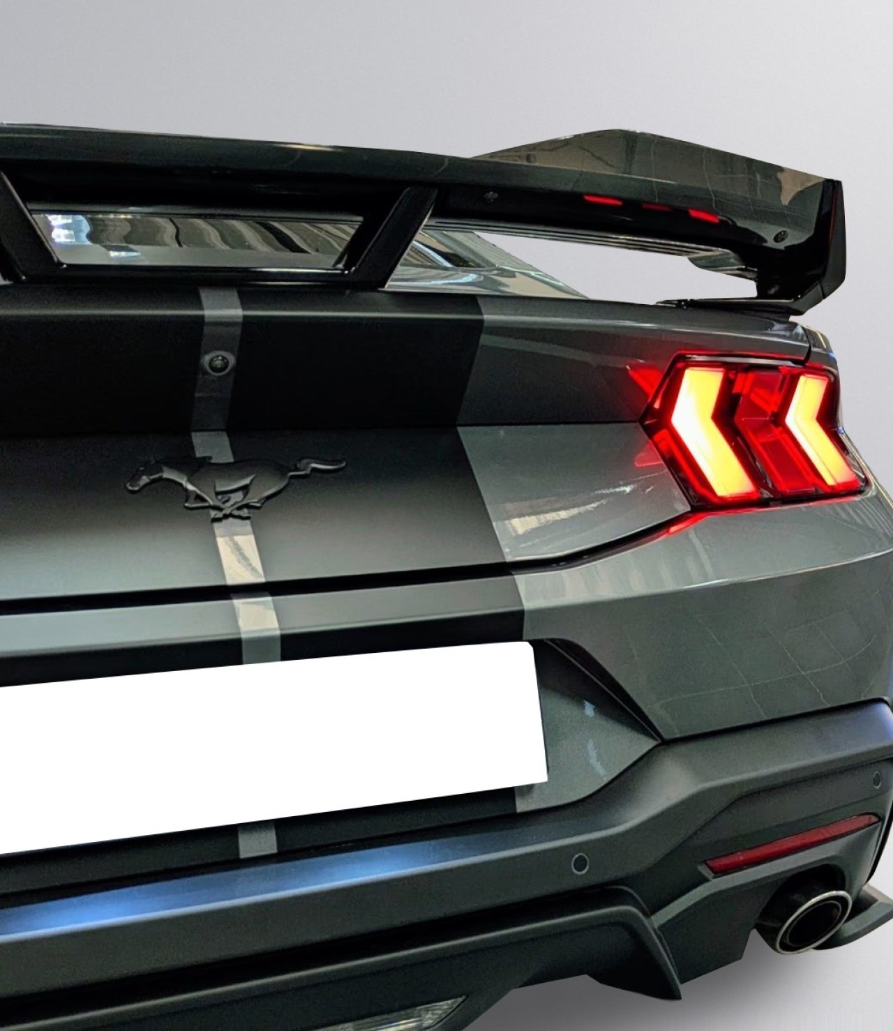 Ford Mustang - foto 33