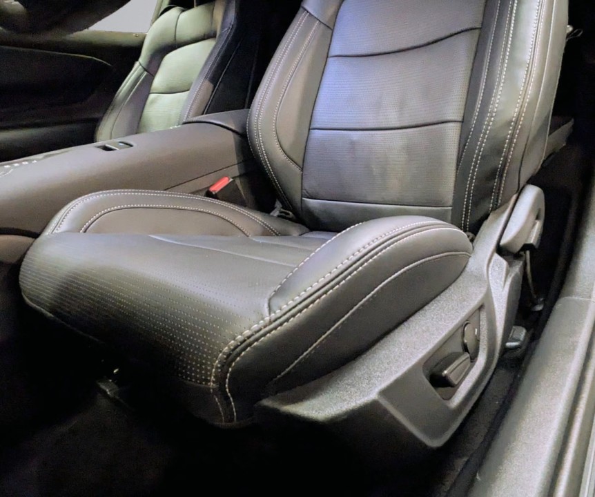 Ford Mustang - foto 20