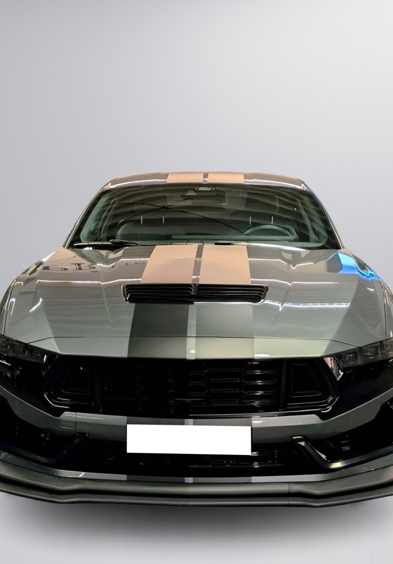 Ford Mustang - foto 8