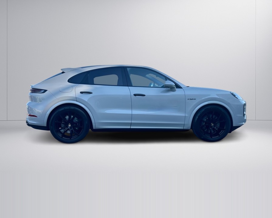 Porsche Cayenne Coupe E-Hybrid (2)