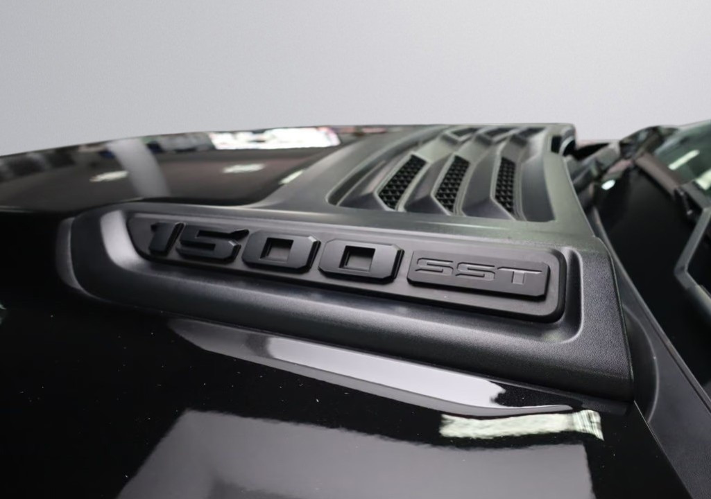 Dodge RAM 1500 Laramie - foto 28