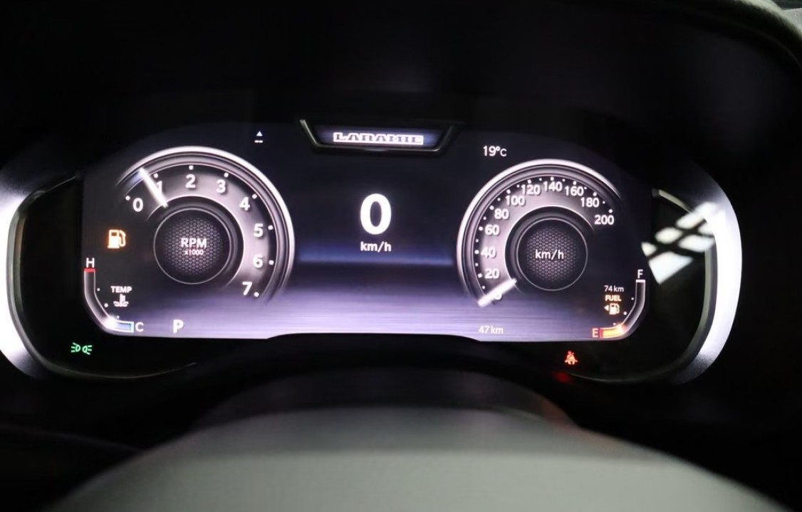 Dodge RAM 1500 Laramie - foto 25
