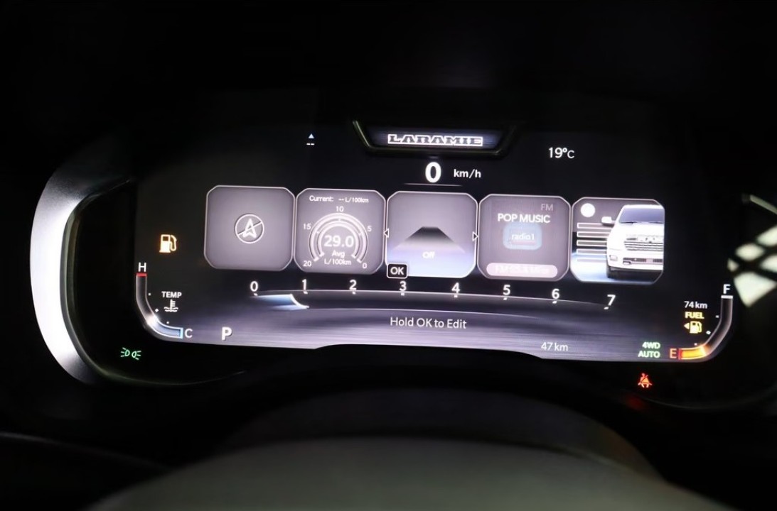 Dodge RAM 1500 Laramie - foto 13