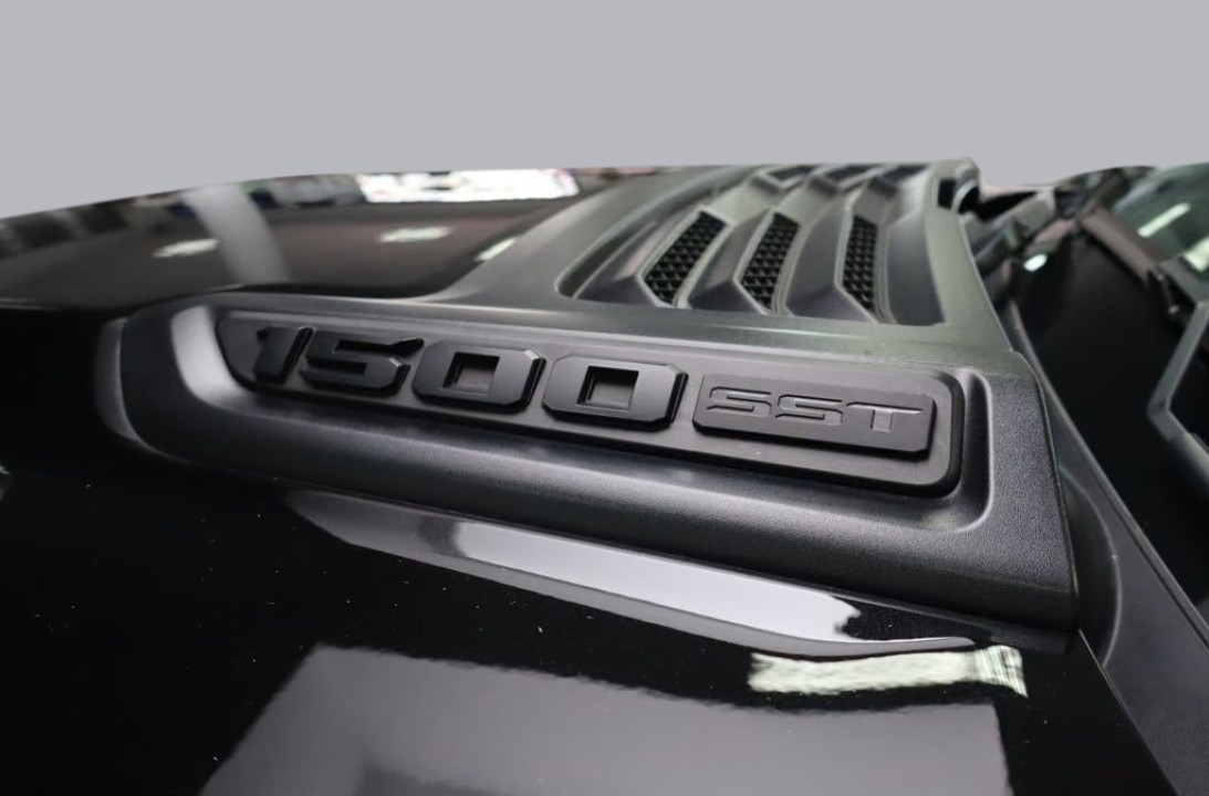 Dodge RAM 1500 Laramie - foto 36