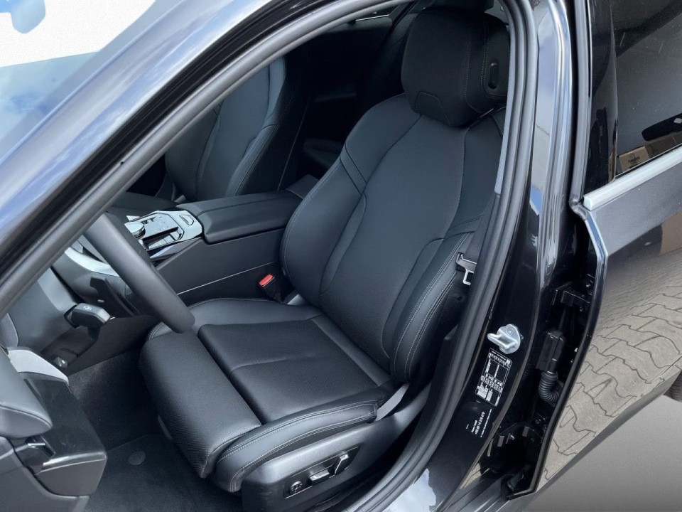 BMW Seria 5 520i - foto 8