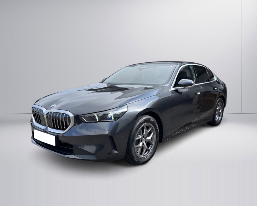 BMW Seria 5 520i (2)